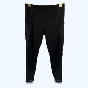 Athleta Vitality Stash Pocket 7/8 Tight with Mesh Inserts Medium Black Leggings